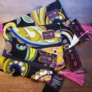 Makeup Junkie Bag set in Black Paisley print